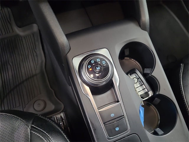 2020 – Ford – Escape