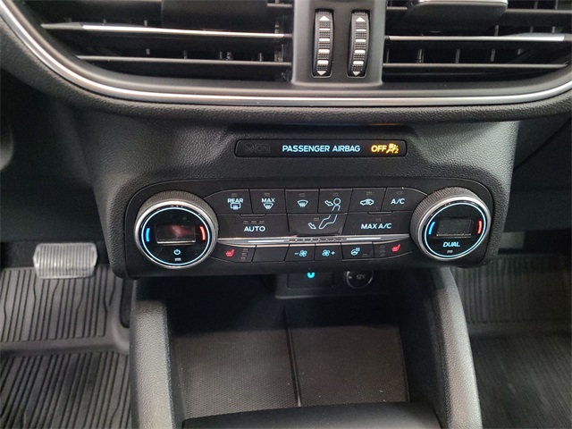 2020 – Ford – Escape