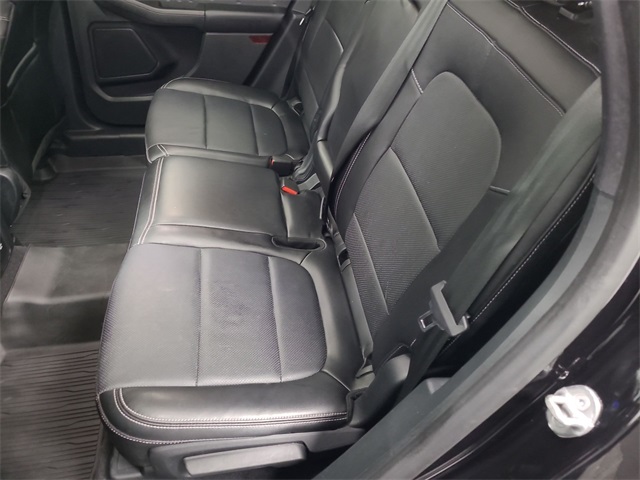 2020 – Ford – Escape