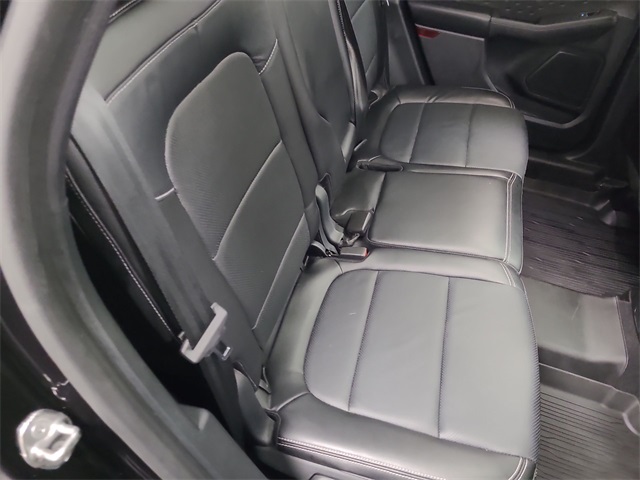 2020 – Ford – Escape