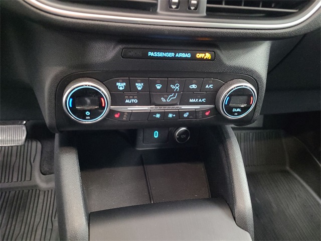 2020 – Ford – Escape