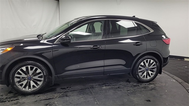 2020 – Ford – Escape
