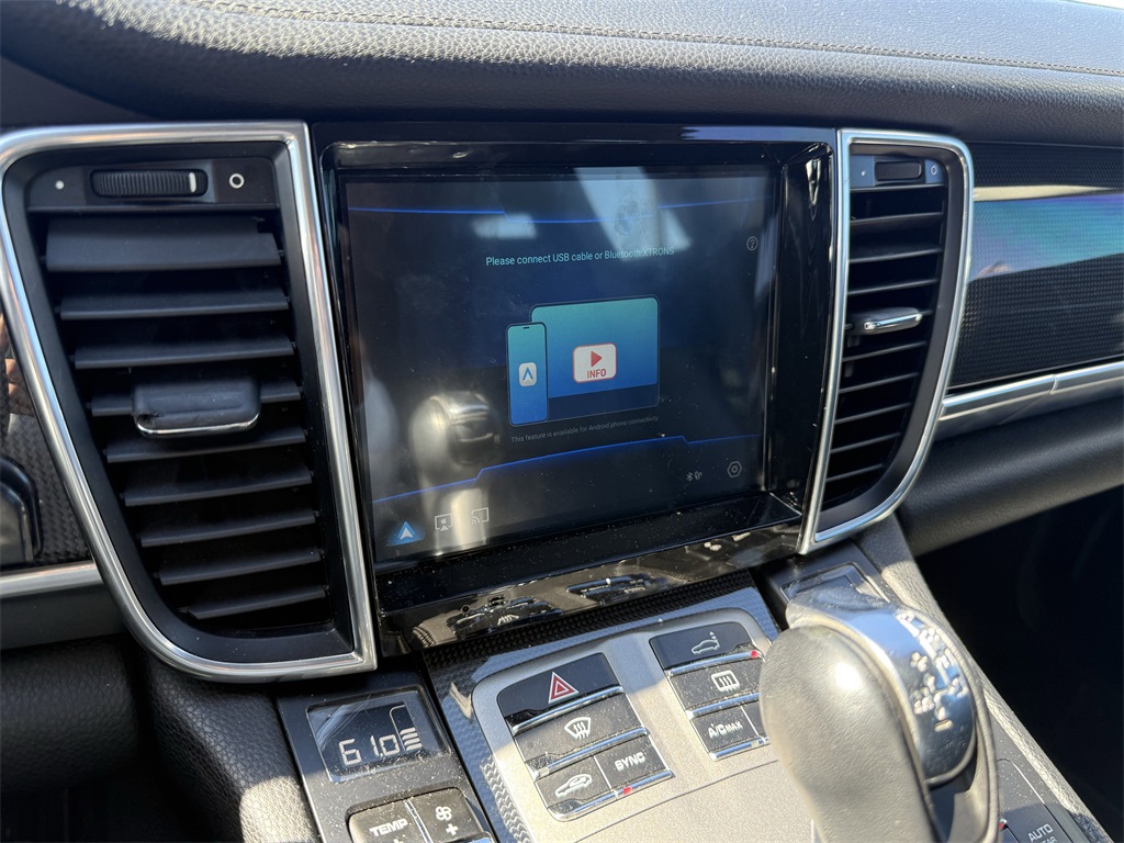 2014 Porsche Panamera E-Hybrid S White at Ultimate Motorsports