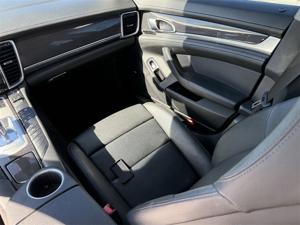 2014 Porsche Panamera E-Hybrid S White at Ultimate Motorsports