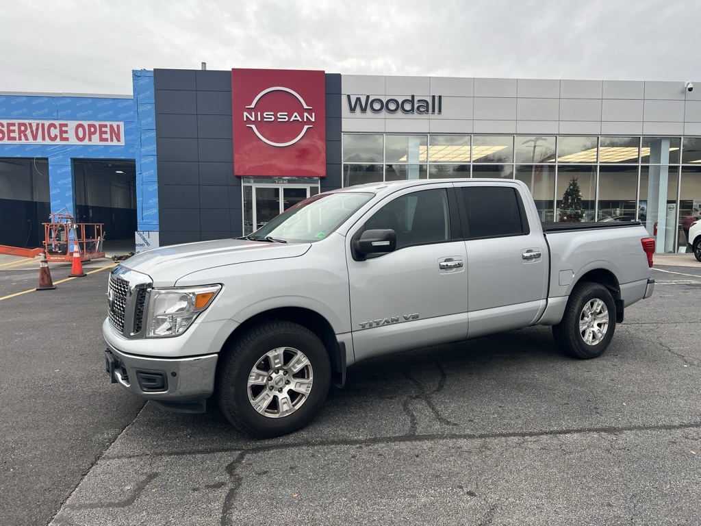 2018 Nissan Titan SV Crew Cab 4WD