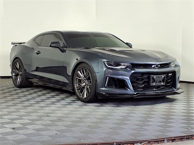 2022 Chevrolet Camaro ZL1's photo