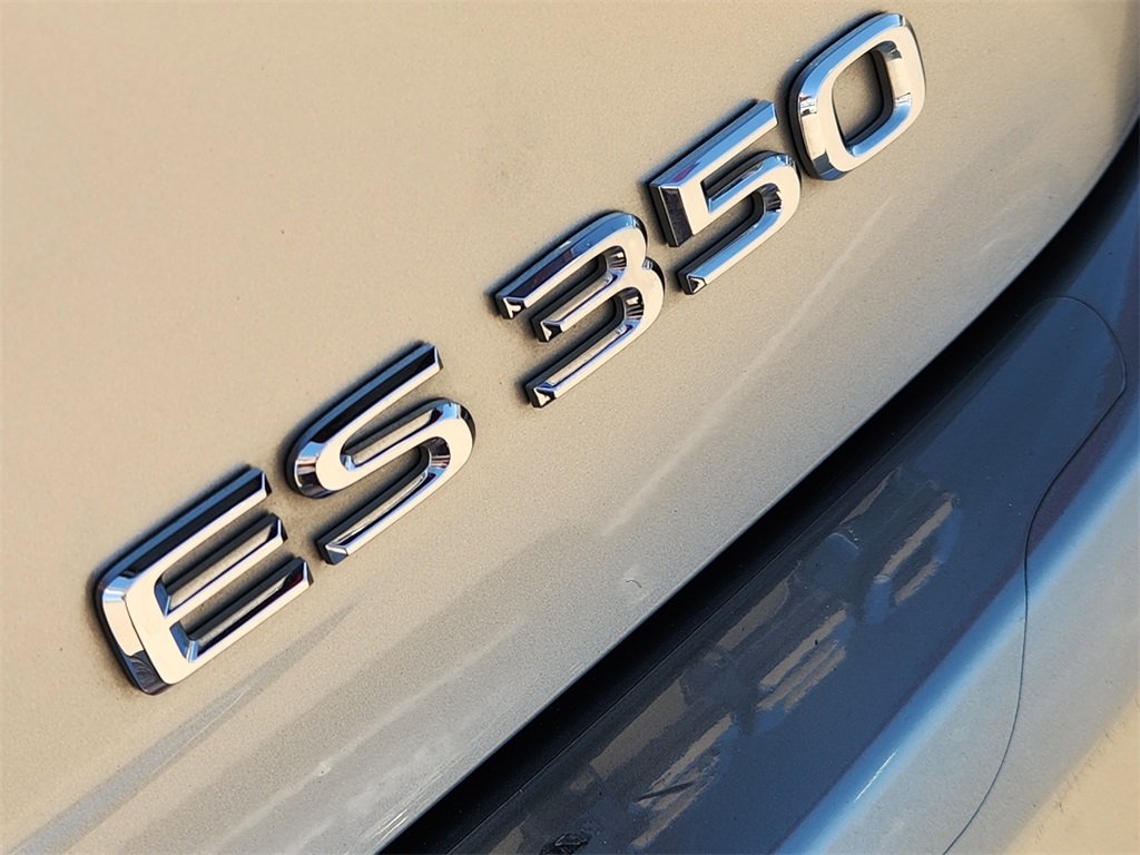 2016 Lexus ES 350 Silver at Bravo Nissan