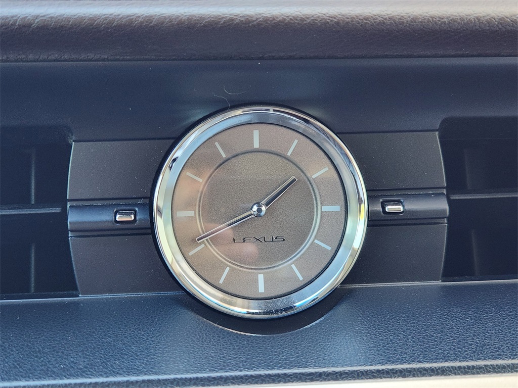 2016 Lexus ES 350 Silver at Bravo Nissan