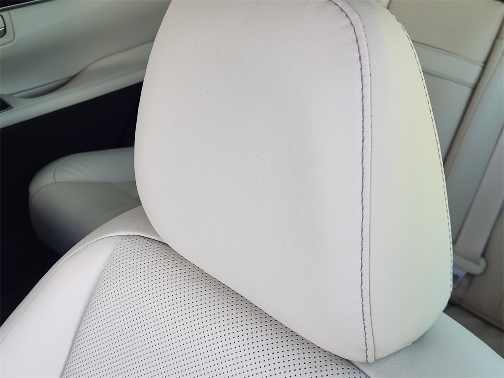 2016 Lexus ES 350 Silver at Bravo Nissan