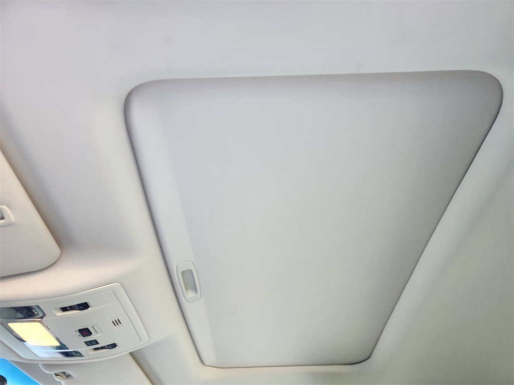 2016 Lexus ES 350 Silver at Bravo Nissan