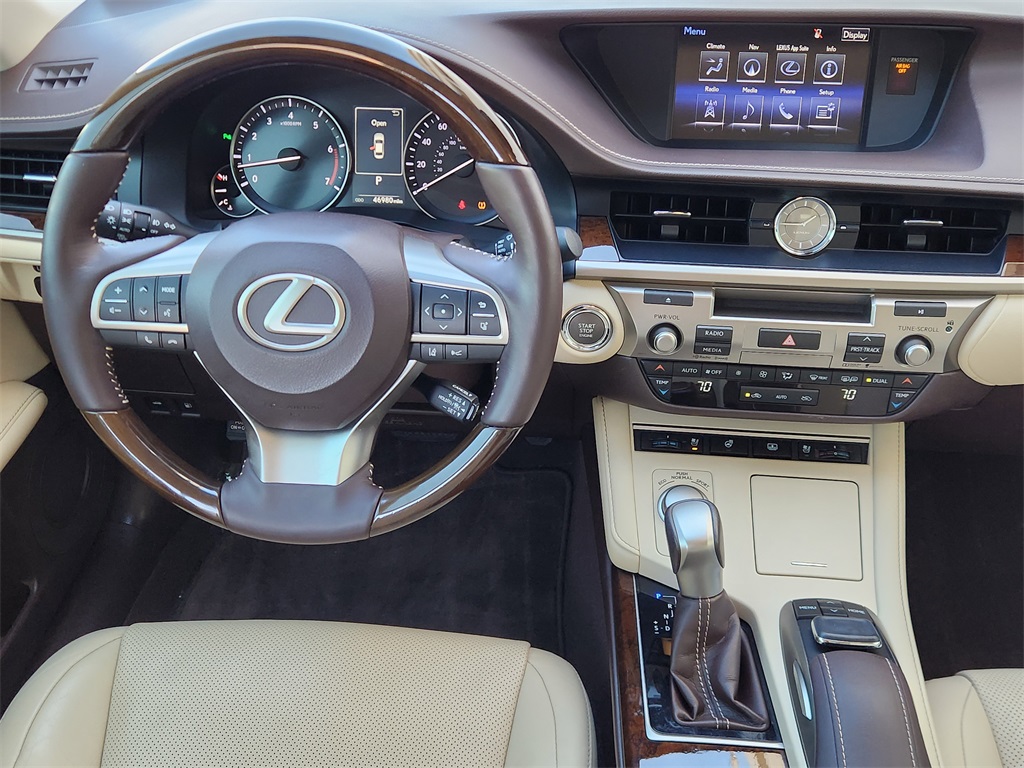 2016 Lexus ES 350 Silver at Bravo Nissan