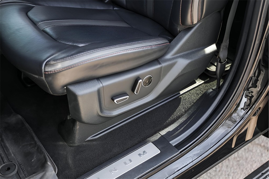 Used Car 2022 Ford F-350sd  Platinum For Sale Under $70,000 In Austin, Texas