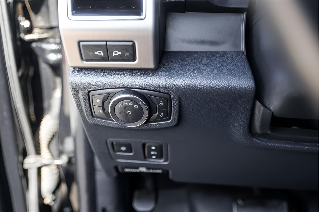 Used Car 2022 Ford F-350sd  Platinum For Sale Under $70,000 In Austin, Texas