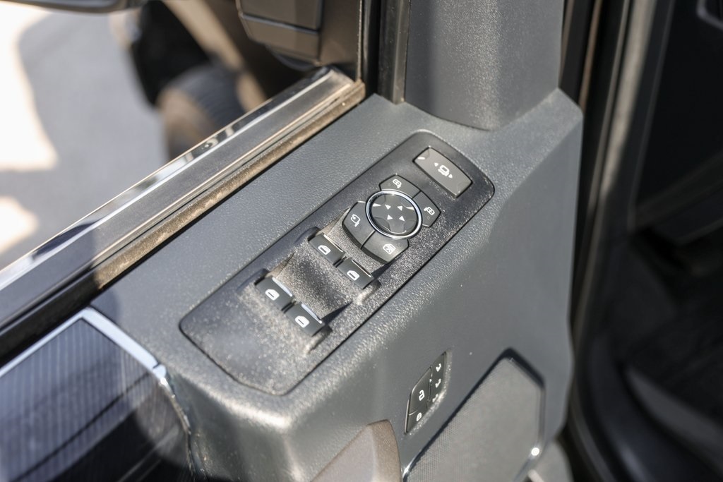 Used Car 2022 Ford F-350sd  Platinum For Sale Under $70,000 In Austin, Texas