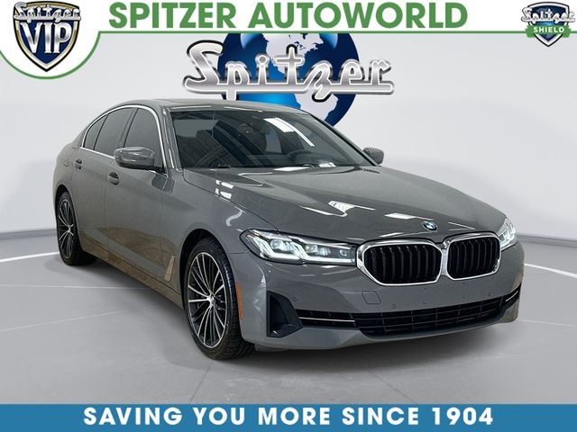 Bernina Gray Amber Effect Metallic 2022 BMW 5 Series Sedan All-Wheel Drive 8-Speed Automatic