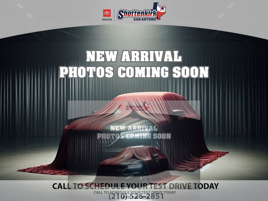 2026 Toyota Sienna Woodland Edition 7-Passenger AWD