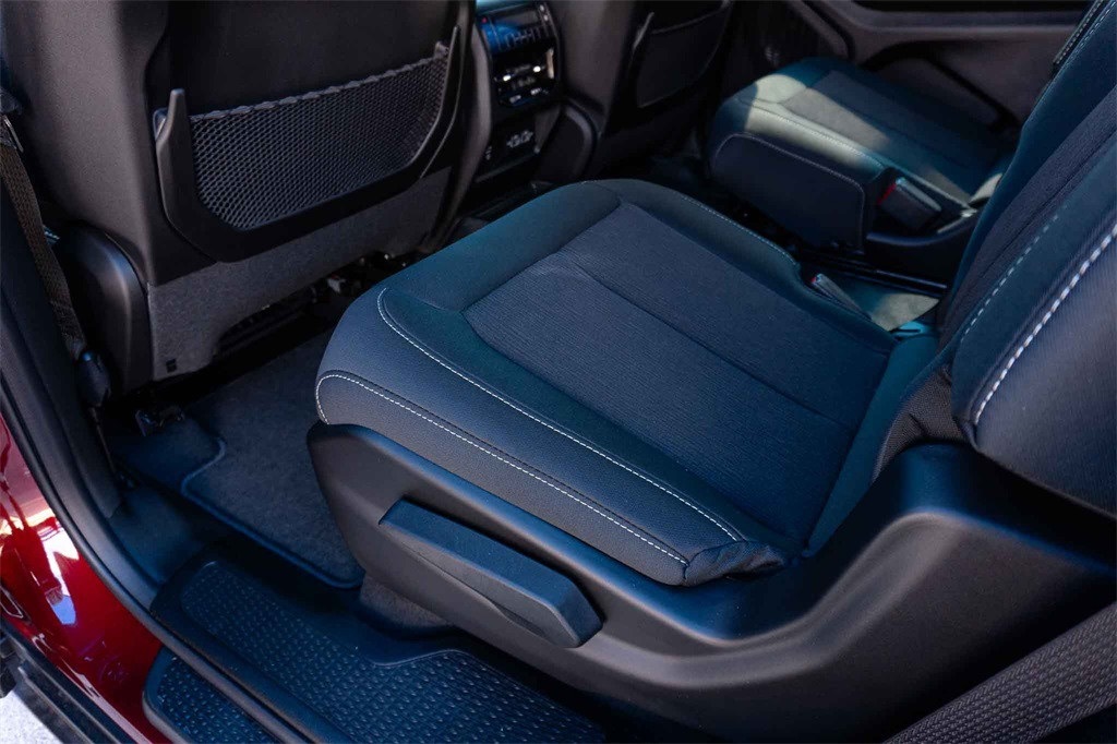 New Car 2025 Jeep Grand Cherokee L  Laredo For Sale Under $40,000 In San Marcos, Texas