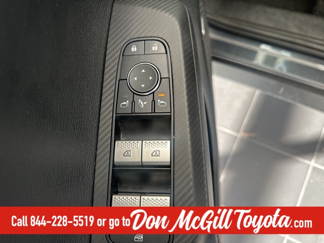 2025 Mitsubishi Outlander SE White at Baytown Hyundai