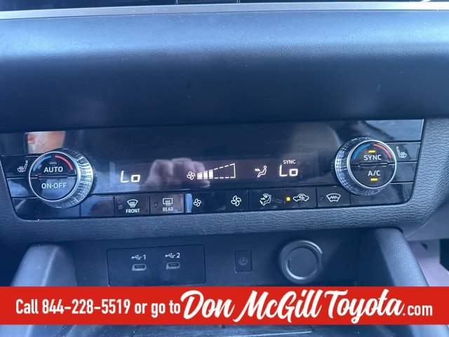 2025 Mitsubishi Outlander SE White at Baytown Hyundai