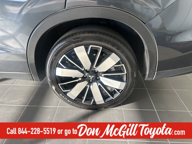 2025 Mitsubishi Outlander SE White at Baytown Hyundai