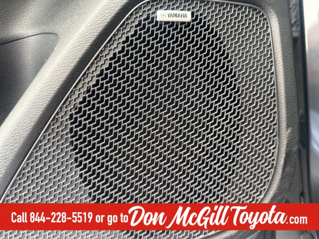 2025 Mitsubishi Outlander SE White at Baytown Hyundai