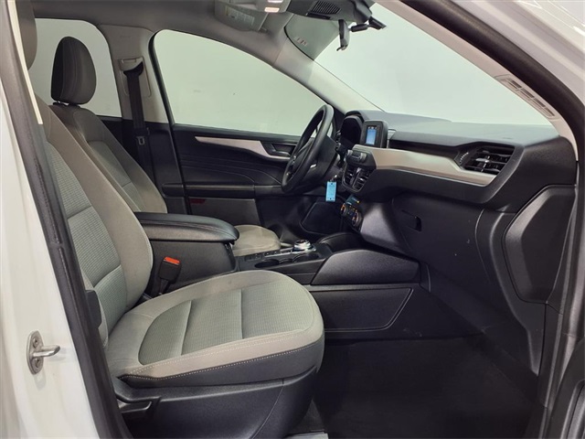 2021 Ford Escape S - 6