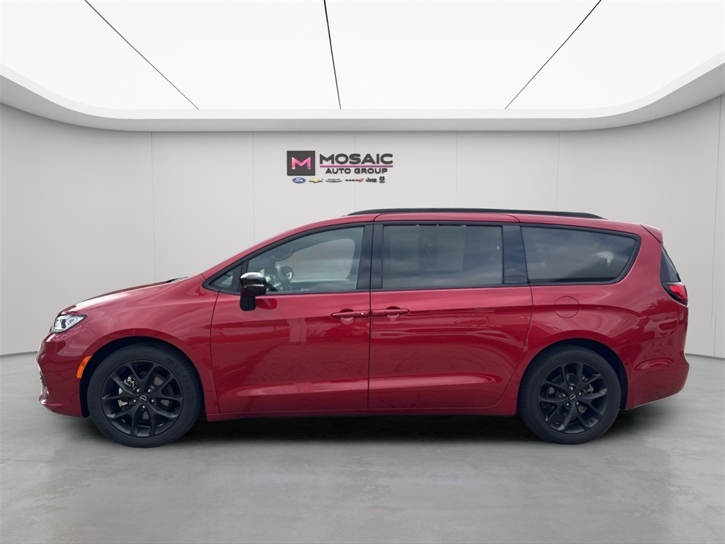 2025 Chrysler Pacifica