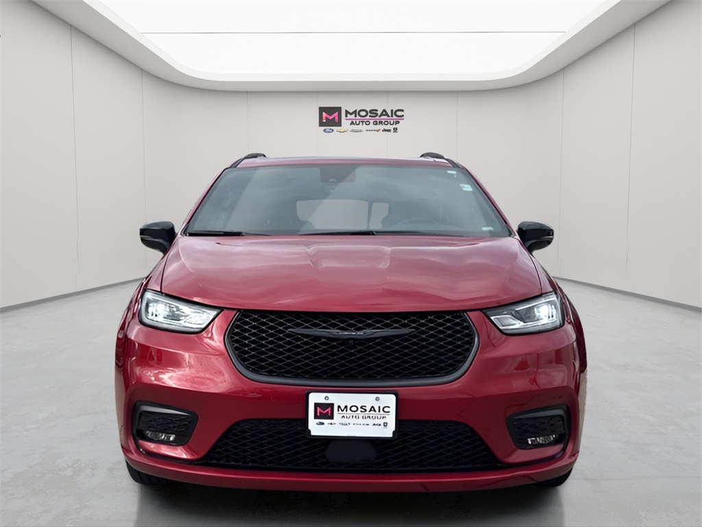 2025 Chrysler Pacifica