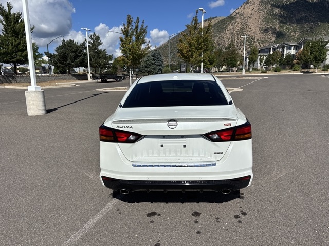 2023 Nissan Altima 2.5 SR photo 4