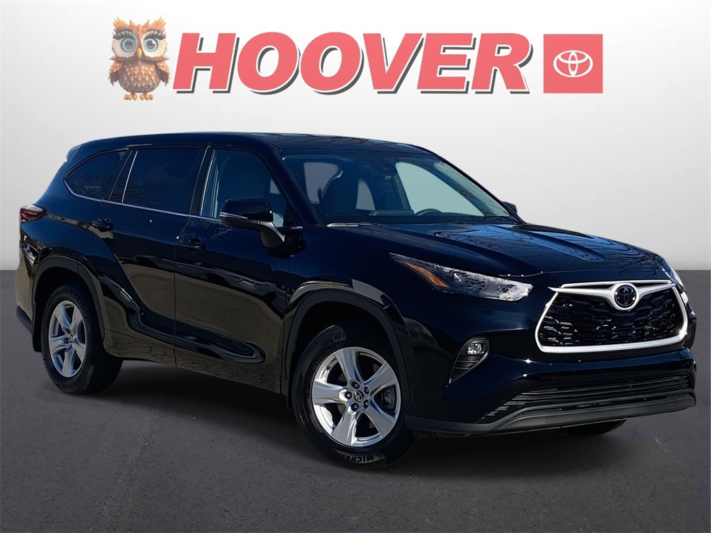 2025 Toyota Highlander LE FWD