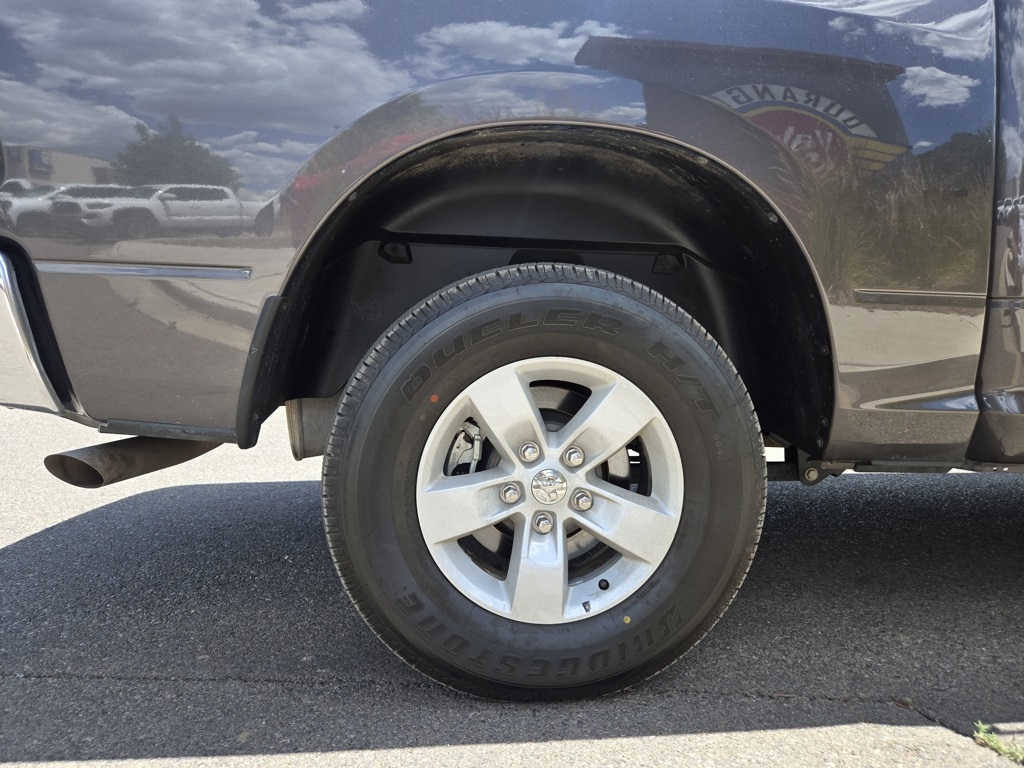 2023 Ram 1500 Classic SLT photo 6