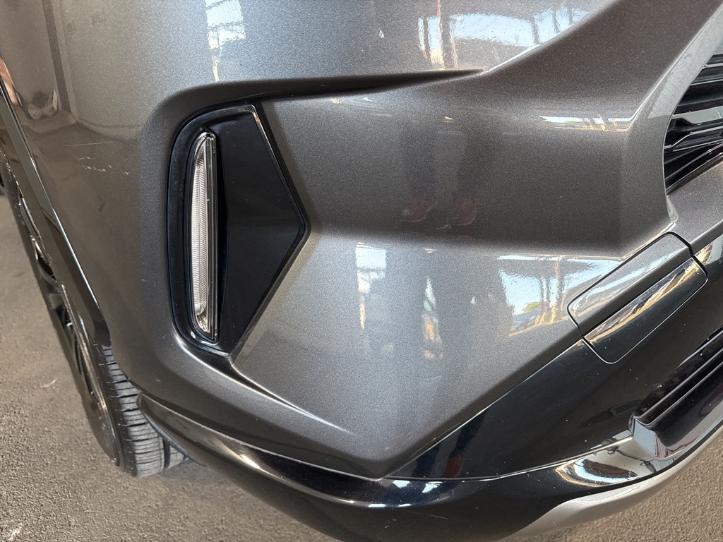 Thumbnail: 2022 Toyota RAV4 - 12