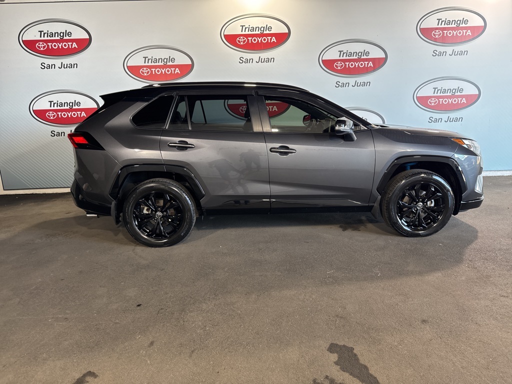 Thumbnail: 2022 Toyota RAV4 - 6