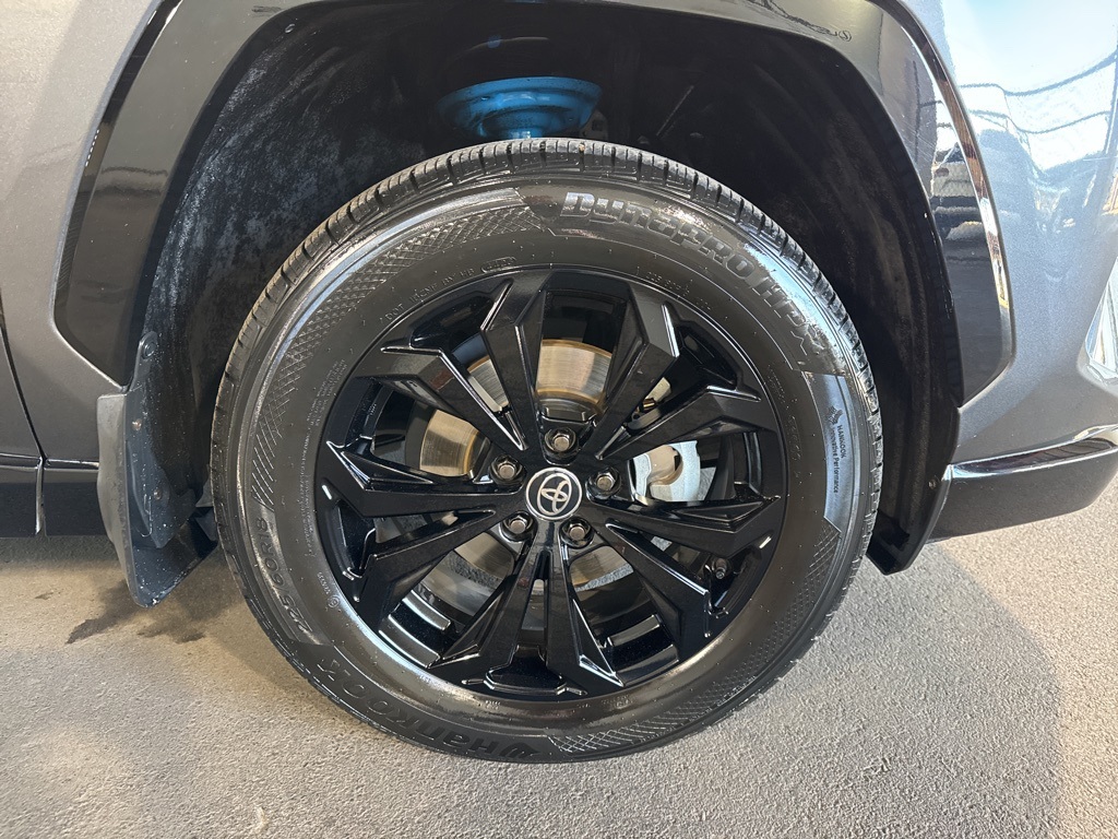 Thumbnail: 2022 Toyota RAV4 - 7