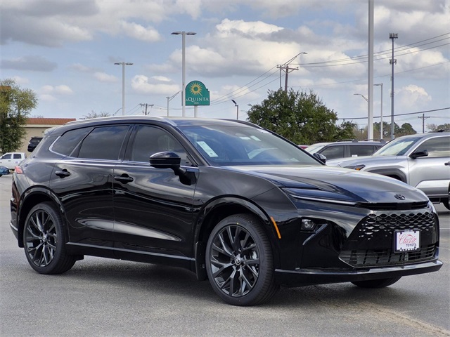 2026 Toyota Crown Signia Limited AWD