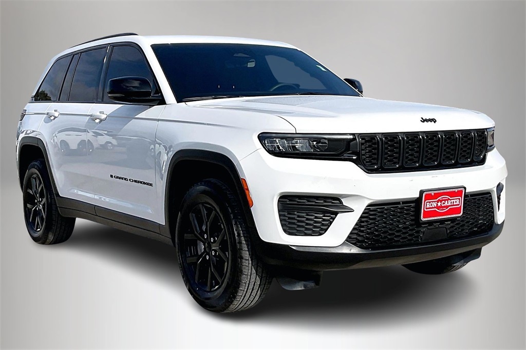 2025 Jeep Grand Cherokee Altitude RWD