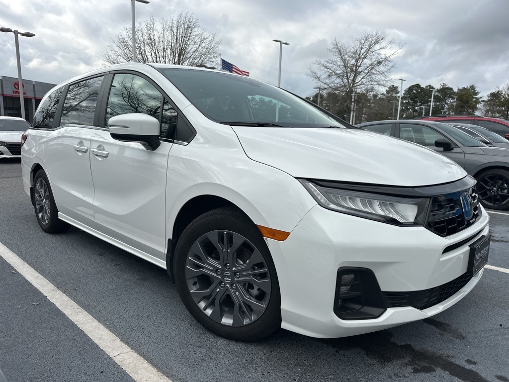 2025 Honda Odyssey Touring FWD