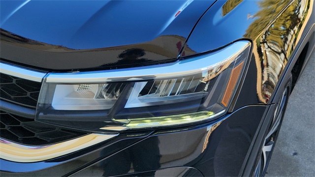 2023 Volkswagen Taos