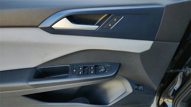 2023 Volkswagen Taos