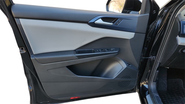 2023 Volkswagen Taos