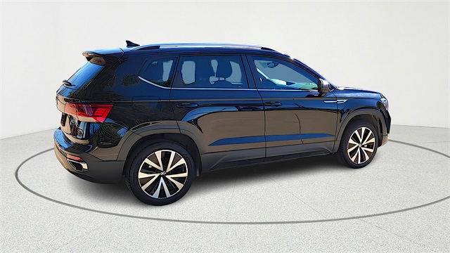 2023 Volkswagen Taos