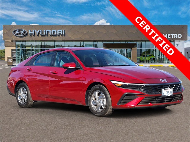 2025 Hyundai Elantra SE FWD