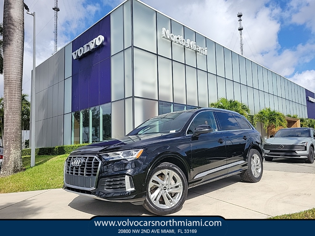 2021 Audi Q7 45 Premium Plus