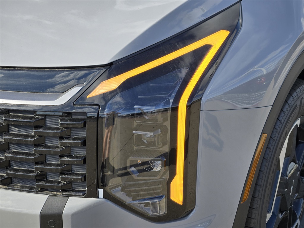 2026 Kia Sportage Hybrid S Gray at Shottenkirk Kia Fort Bend