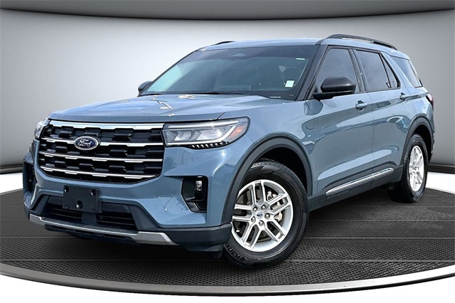 2025 Ford Explorer Active RWD
