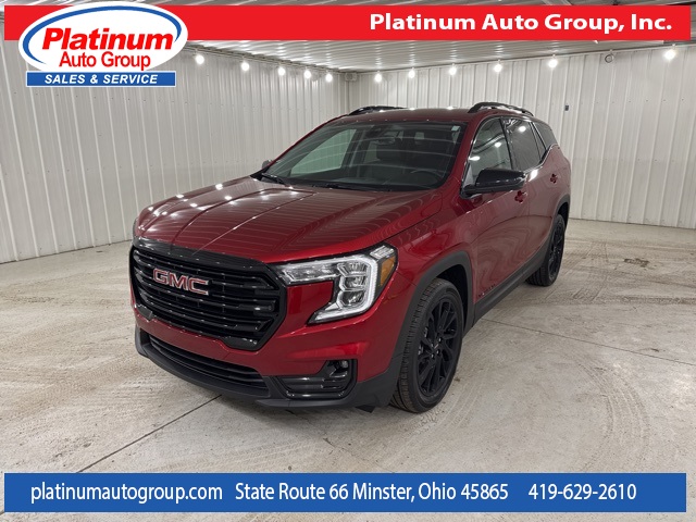 2024 GMC Terrain SLT's photo