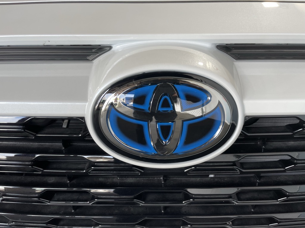 Thumbnail: 2025 Toyota RAV4 - 14