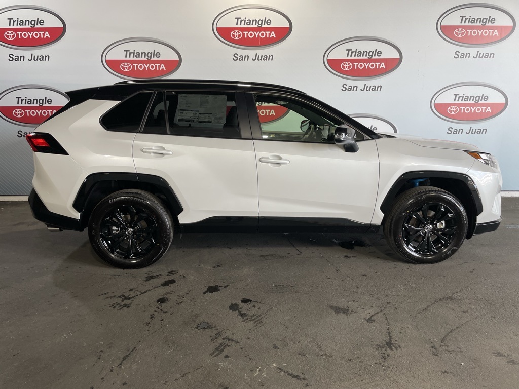 Thumbnail: 2025 Toyota RAV4 - 6