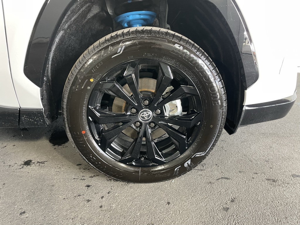 Thumbnail: 2025 Toyota RAV4 - 7