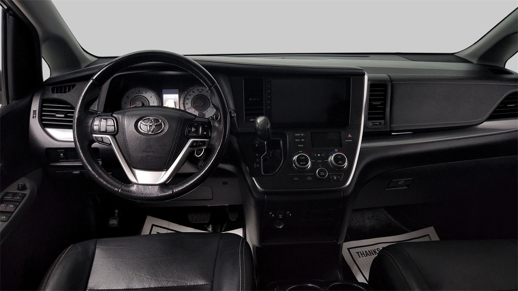 2018 Toyota Sienna SE Blue at Emmons Autoplex